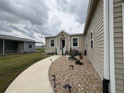 Photo 3 of 20 of home located at 34820 Robins Song Road Zephyrhills, FL 33541