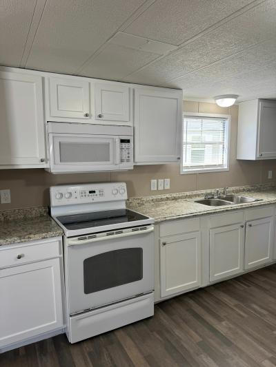 Mobile Home at 1614 Linares Way Lot 98 Jacksonville, FL 32221