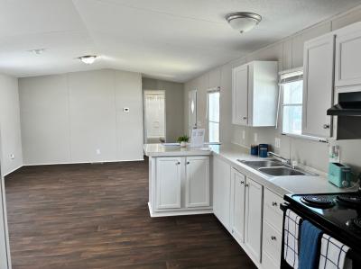 Photo 5 of 9 of home located at 10960 Beach Blvd., #180 Jacksonville, FL 32246