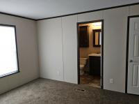 2017 Redman RA1670215 Mobile Home