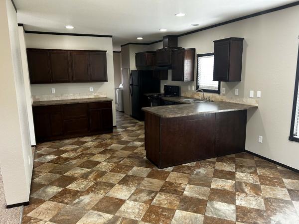 2014 Clayton 32SUN28523 Mobile Home