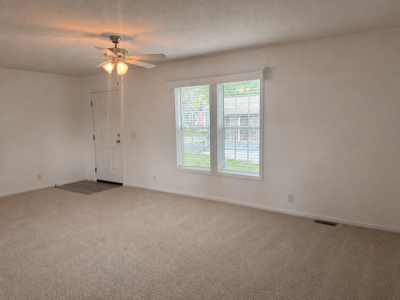 Photo 3 of 11 of home located at 4261 Grange Hall Rd #38 Holly, MI 48442