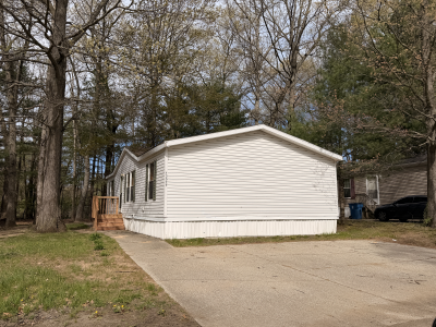 Photo 2 of 3 of home located at 13527 Winding Creek Drive Grand Haven, MI 49417