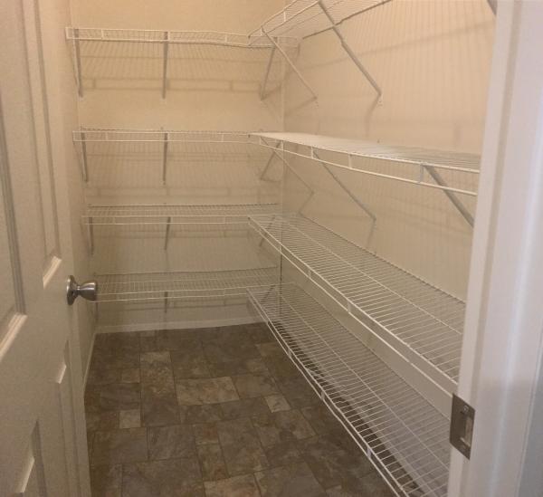 2017 CHAMPION RA2856207 Mobile Home