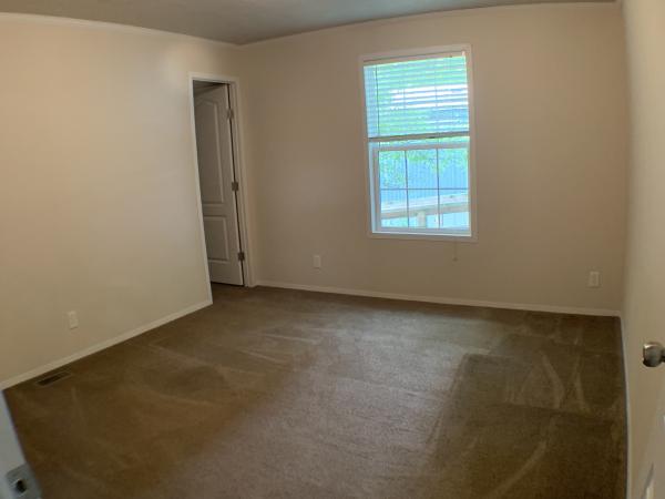 2017 CHAMPION RA2856207 Mobile Home