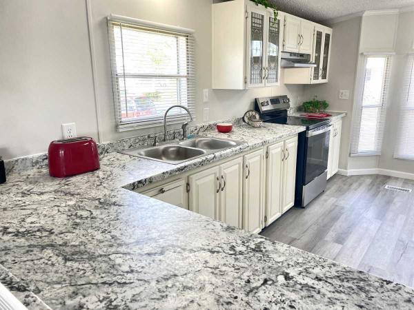 1991 Holly Park Mobile Home