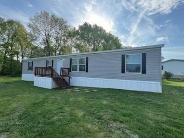 Photo 1 of 2 of home located at 2121 Adams Sellersburg, IN 47172