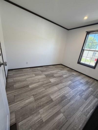 Photo 3 of 10 of home located at 16 English Village Park  #103 Nixa, MO 65714