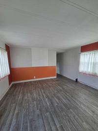 1975 Castle Manufactured Home