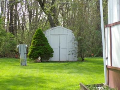 Photo 3 of 14 of home located at 569 Camelot Manor Portage, IN 46368