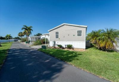 Photo 3 of 44 of home located at 3127 Bayside Pkwy Punta Gorda, FL 33982