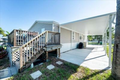 Photo 4 of 44 of home located at 3127 Bayside Pkwy Punta Gorda, FL 33982