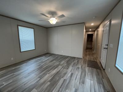 Photo 4 of 11 of home located at 40026 Margate Ct Sterling Heights, MI 48310
