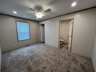Photo 5 of 11 of home located at 40026 Margate Ct Sterling Heights, MI 48310