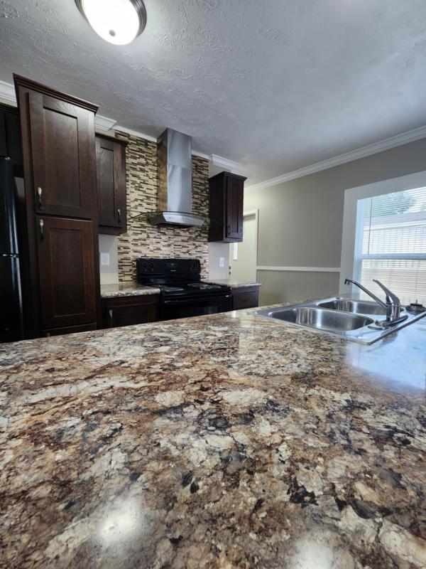 Photo 1 of 2 of home located at 646 Queens Rd Gainesville, FL 32607