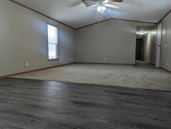 2002 Schult Manor Hill Mobile Home
