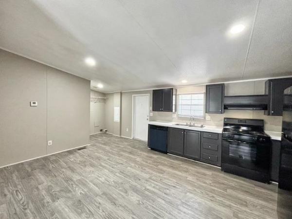 2004 Fleetwood Mobile Home For Sale