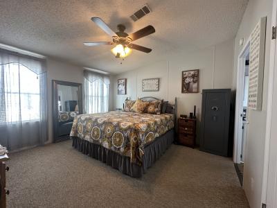 Photo 4 of 14 of home located at 1664 Poppy Circle Lakeland, FL 33803