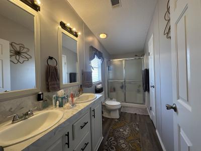 Photo 5 of 14 of home located at 1664 Poppy Circle Lakeland, FL 33803