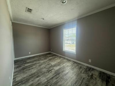 Photo 4 of 9 of home located at 10201 W Beaver St #292 Jacksonville, FL 32220