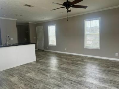 Photo 5 of 9 of home located at 10201 W Beaver St #292 Jacksonville, FL 32220