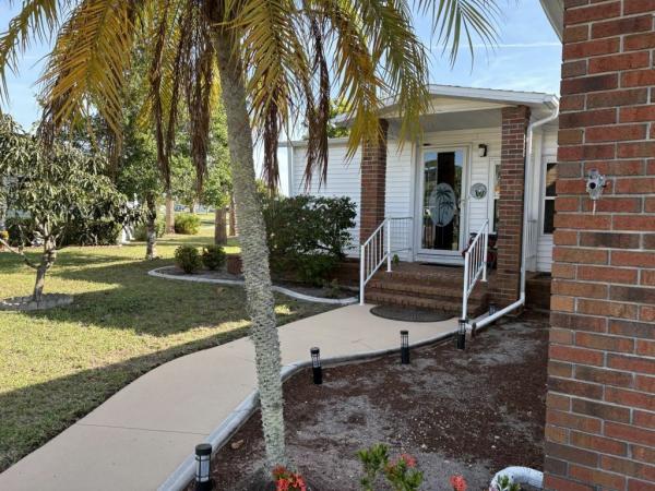Photo 1 of 2 of home located at 19466 Rolling Hills Court North Fort Myers, FL 33903
