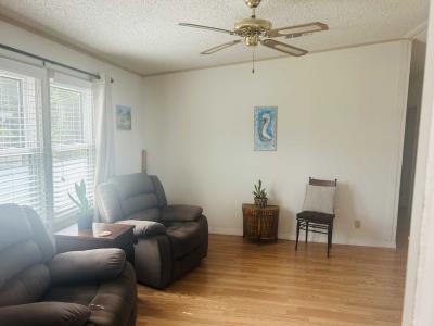 Photo 5 of 16 of home located at 377 Camellia Drive Fruitland Park, FL 34731