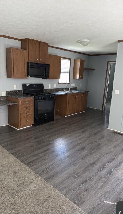 Mobile Home at 2417 Kirby Ct Decatur, IL 62526