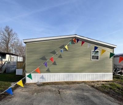 Mobile Home at 22 Wynadotte  Chandler, IN 47610