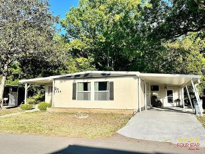 Mobile Home at 288 La Vista Dr Winter Springs, FL 32708
