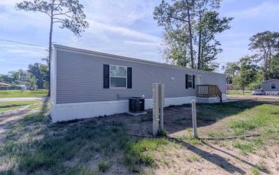 Photo 5 of 18 of home located at 3405 Armstrong Street Jacksonville, FL 32218