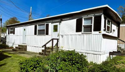 Mobile Home at 3941 State Road Lot #11 Cuyahoga Falls, OH 44223