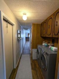 1977 0DMH Royalton Mobile Home