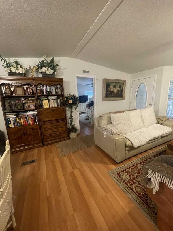 2002 Clayton Manufactured Home