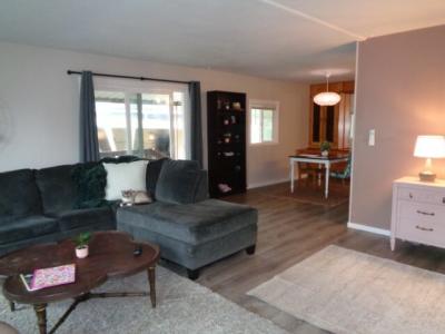 Photo 2 of 11 of home located at 1501 N. Hayden Island Dr., #122E Portland, OR 97217
