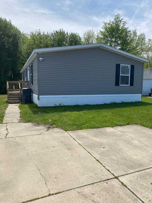 Photo 1 of 1 of home located at 2531 Autumn Lake Anderson, IN 46017