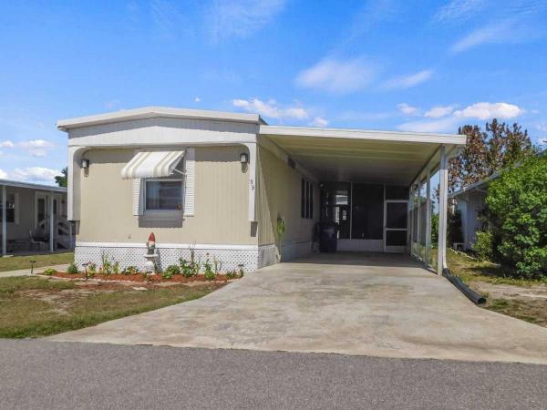 Photo 1 of 2 of home located at 39 Morningside Road Winter Haven, FL 33881