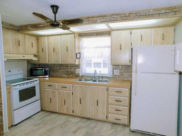 1981 Fleetwood Broadmore Manufactured Home