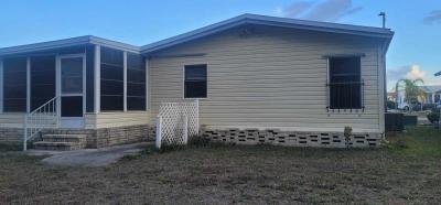 Photo 5 of 39 of home located at 3599 Golf Cart Drive North Fort Myers, FL 33917