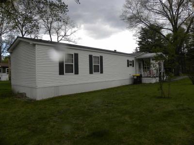 Photo 5 of 38 of home located at 17 Jones Rd Saratoga Springs, NY 12866
