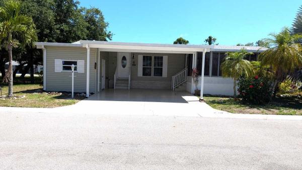 2004  Mobile Home For Sale