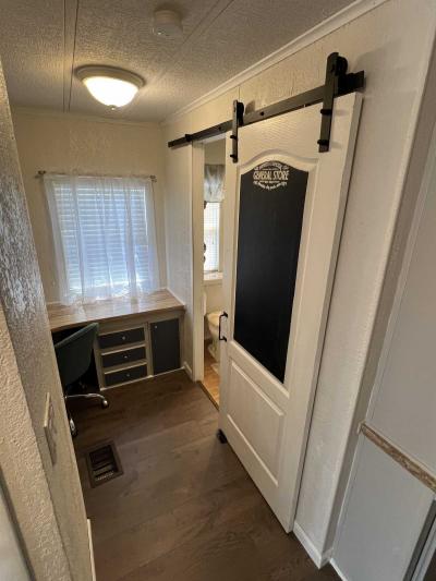 Photo 6 of 6 of home located at 307 Brewer Rd Lakeland, FL 33813