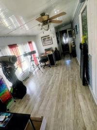 1986 Manufactured Home