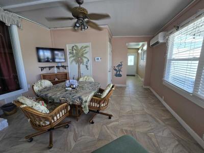 Photo 2 of 8 of home located at 515 Minneola Ave Frostproof, FL 33843