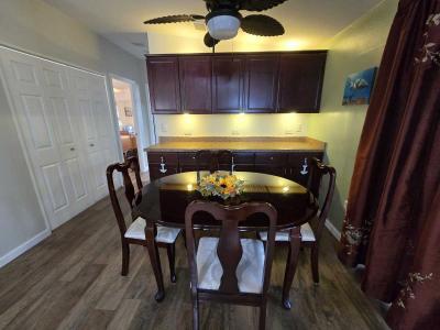 Photo 5 of 8 of home located at 515 Minneola Ave Frostproof, FL 33843