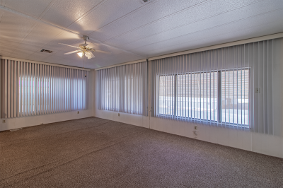 Photo 3 of 17 of home located at 4470 E. Vegas Valley Dr. Las Vegas, NV 89121
