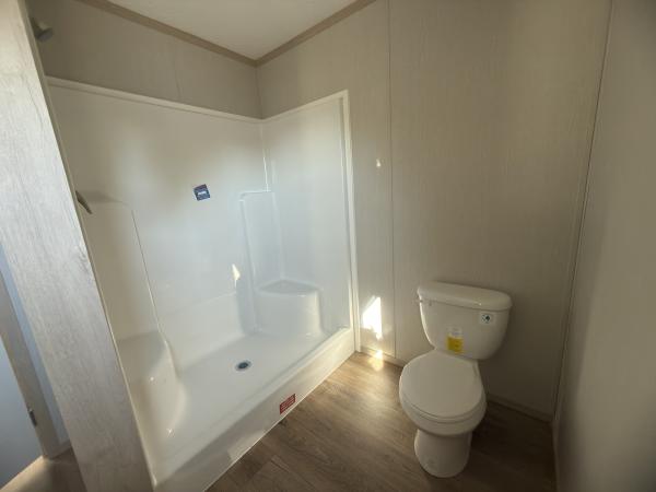 2026 Clayton 56CEE16763A Mobile Home