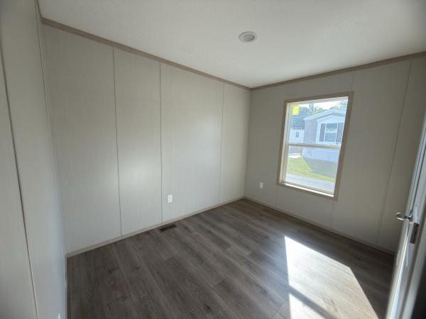 2026 Clayton 56CEE16763A Mobile Home