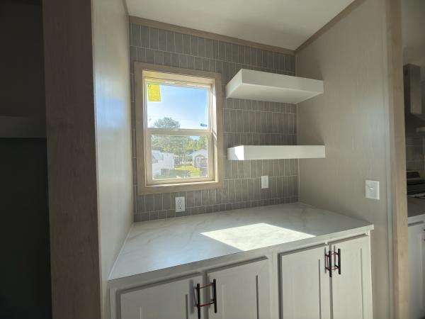 2026 Clayton 56CEE16763A Mobile Home