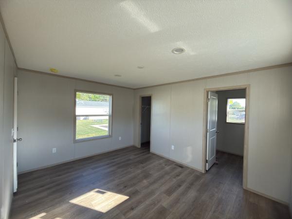 2026 Clayton 56CEE16763A Mobile Home